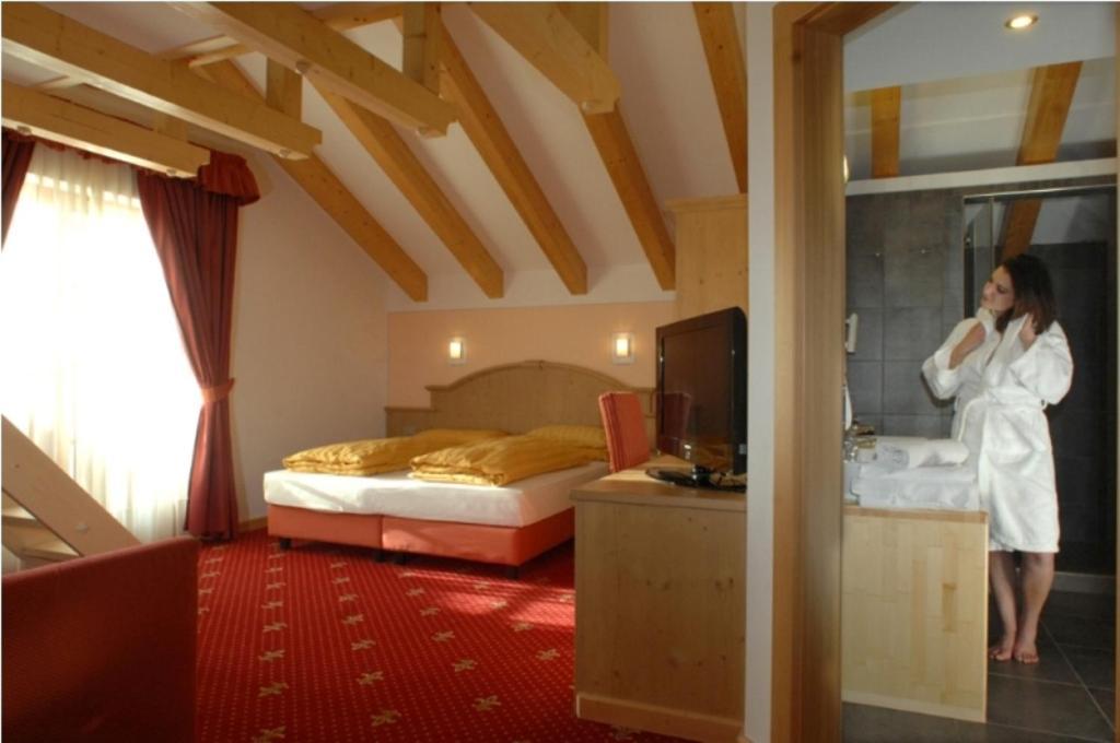 Hotel Scoiattolo Tesero Ngoại thất bức ảnh