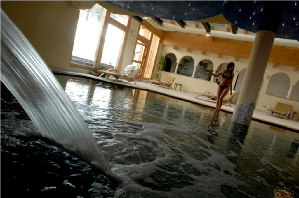 Hotel Scoiattolo Tesero Ngoại thất bức ảnh