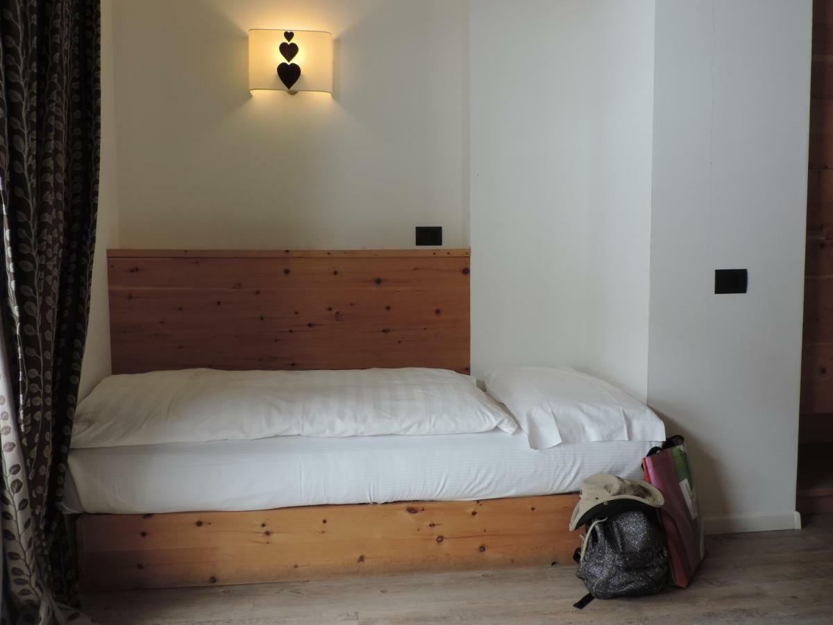 Hotel Scoiattolo Tesero Ngoại thất bức ảnh